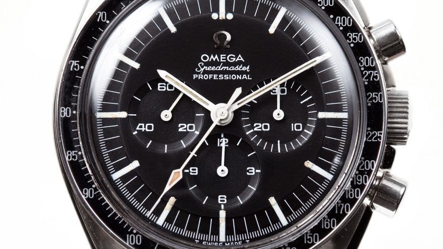 Vintage Omega Speedmaster 145.012-67 \u201cPre-moon\u201d dial close-up
